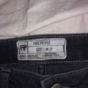 Free people jeans size w25 flare crop raw hem jeans black/grey 61502-16515125